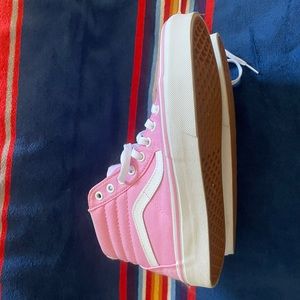 Women’s pink hi top vans sk8 sneakers new condition